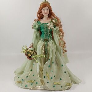 Franklin Heirloom Mint Brianna Princess Of TARA With Bouquet And Stand